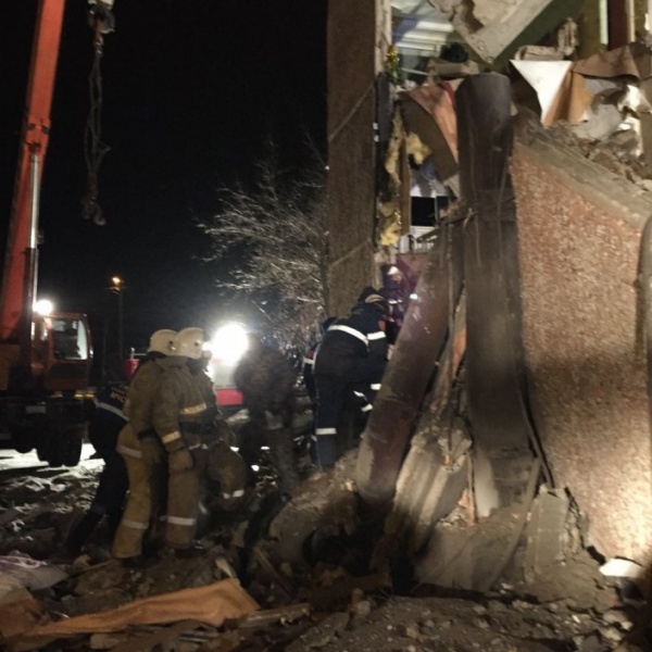 Число жертв обрушения дома в Казахстане возросло до девяти