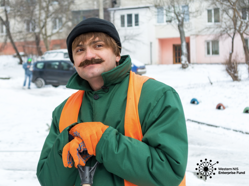 Как мэр Хмельницкого стал дворником, а мэр Черновцов - кондуктором в троллейбусе