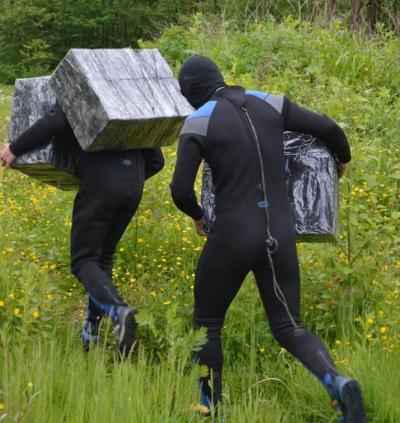 На кордоні з Румунією прикордонники затримали контрабандистів-водолазів