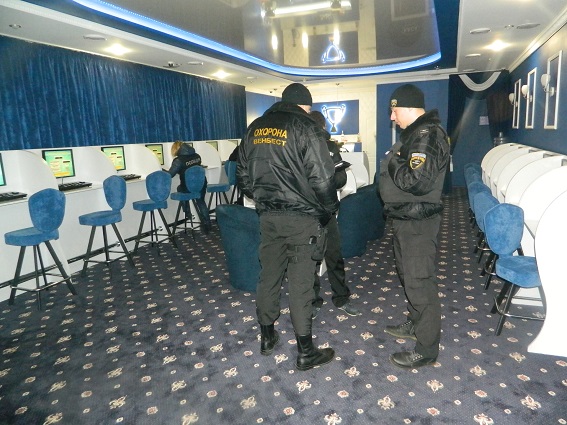 Неизвестные в балаклавах ограбили офис лотереи в Киеве