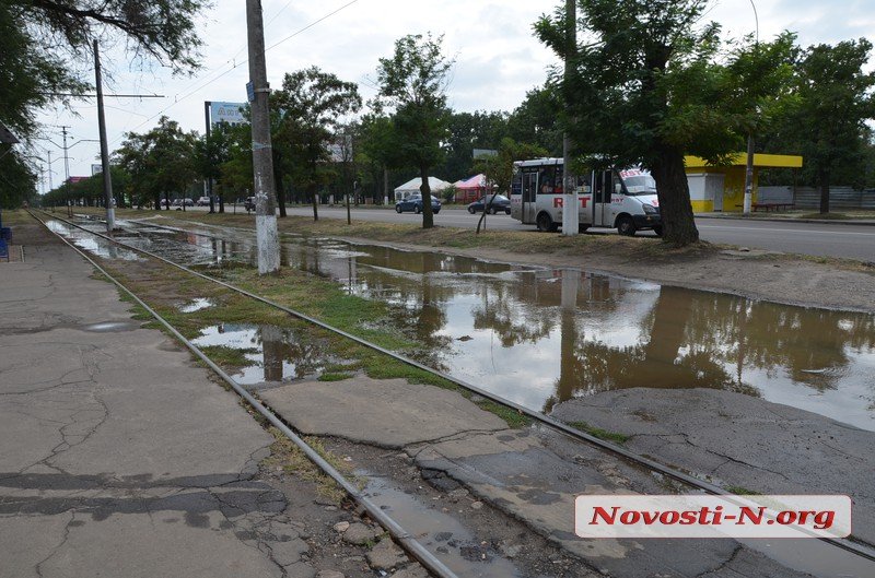 У Миколаєві частина міста залишиться без води через прорив магістрального водопроводу