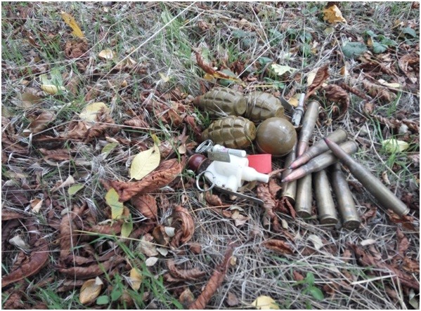 СБУ виявила дві схованки зі зброєю в зоні АТО