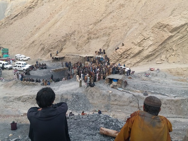 У Пакистані в результаті обвалення двох шахт загинули 18 людей