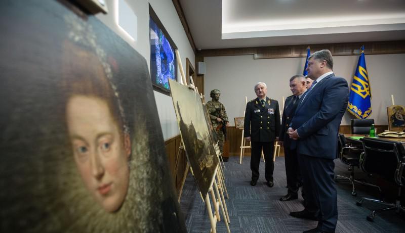 Прикордонники виявили 17 картин, викрадених з італійського музею