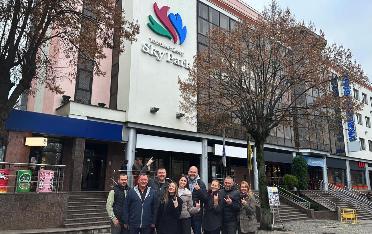 Впервые в истории: 38 тысяч украинцев купили торговый центр в Виннице за полтора миллиарда гривен