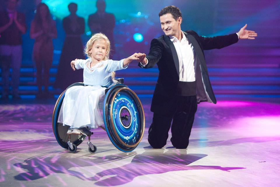 Українська мрійниця з інвалідністю підкорює відоме талант-шоу світу America's Got Talent