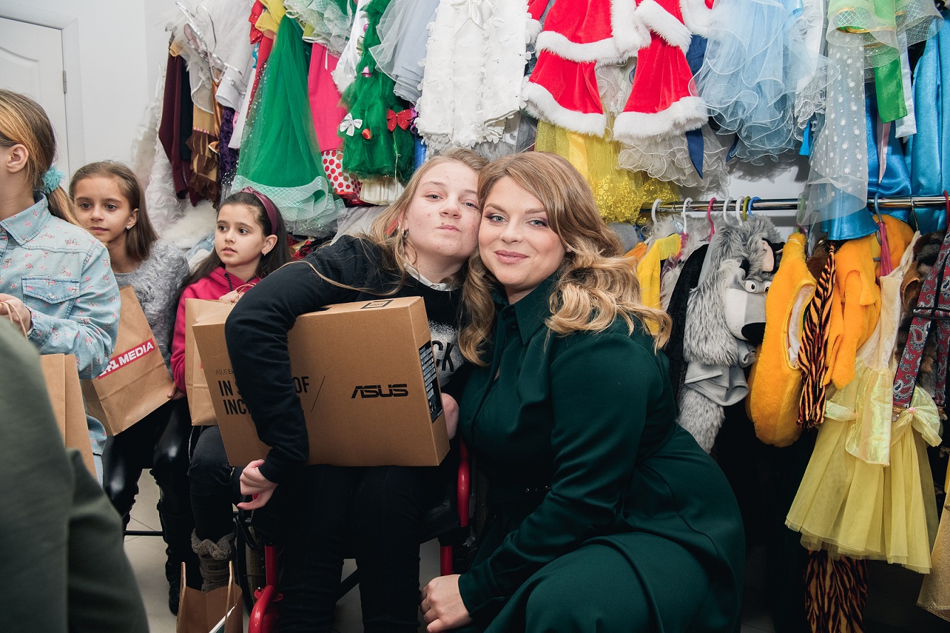 Звезда "плюсов" помогла девочке, которая сшила рубашку Нику Вуйчичу, стать ближе к главной мечте