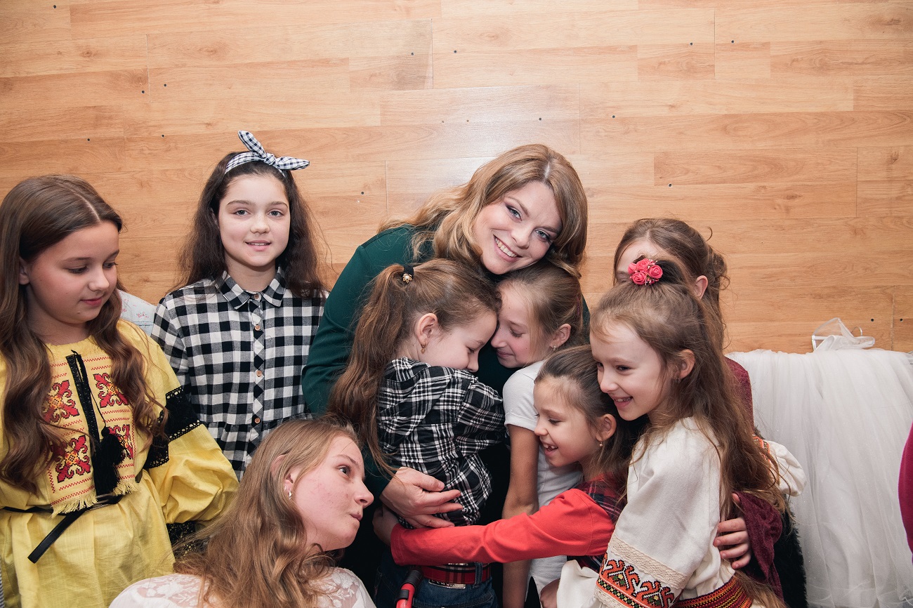 Звезда "плюсов" помогла девочке, которая сшила рубашку Нику Вуйчичу, стать ближе к главной мечте