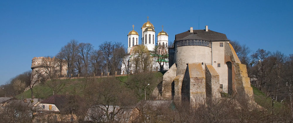 Велич історії. Найцікавіші замки України для весняної мандрівки