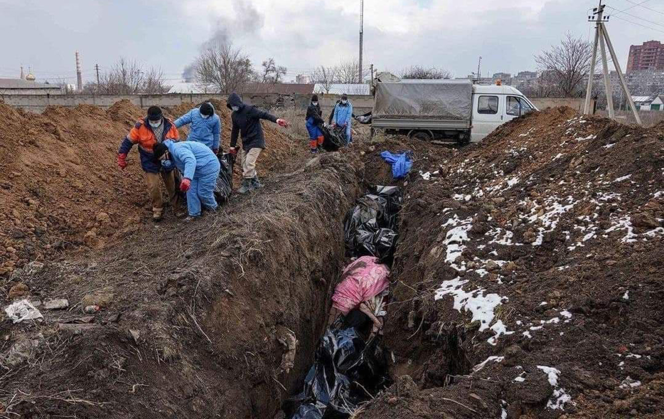 &quot;Кожна вулиця просякнута болем і жахом&quot;. Головне з розслідування HRW про Маріуполь та провину Путіна