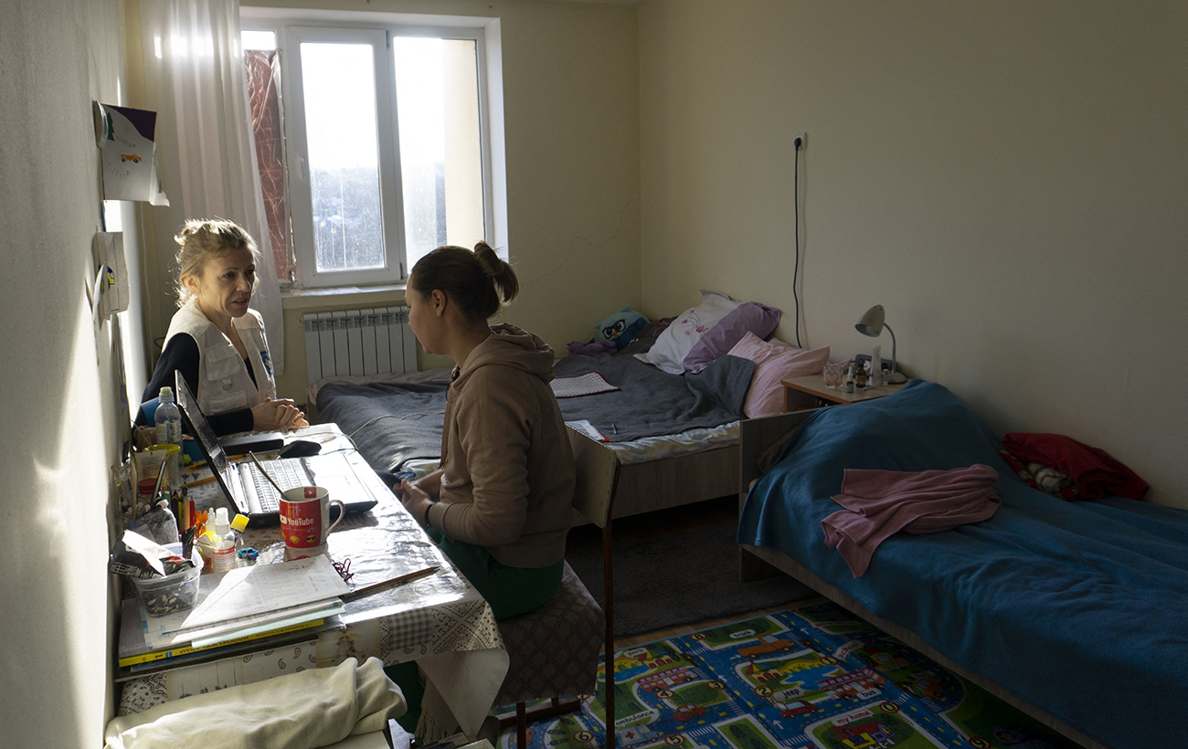 Плани на повернення. Які реалії українських біженців у Польщі та Молдові