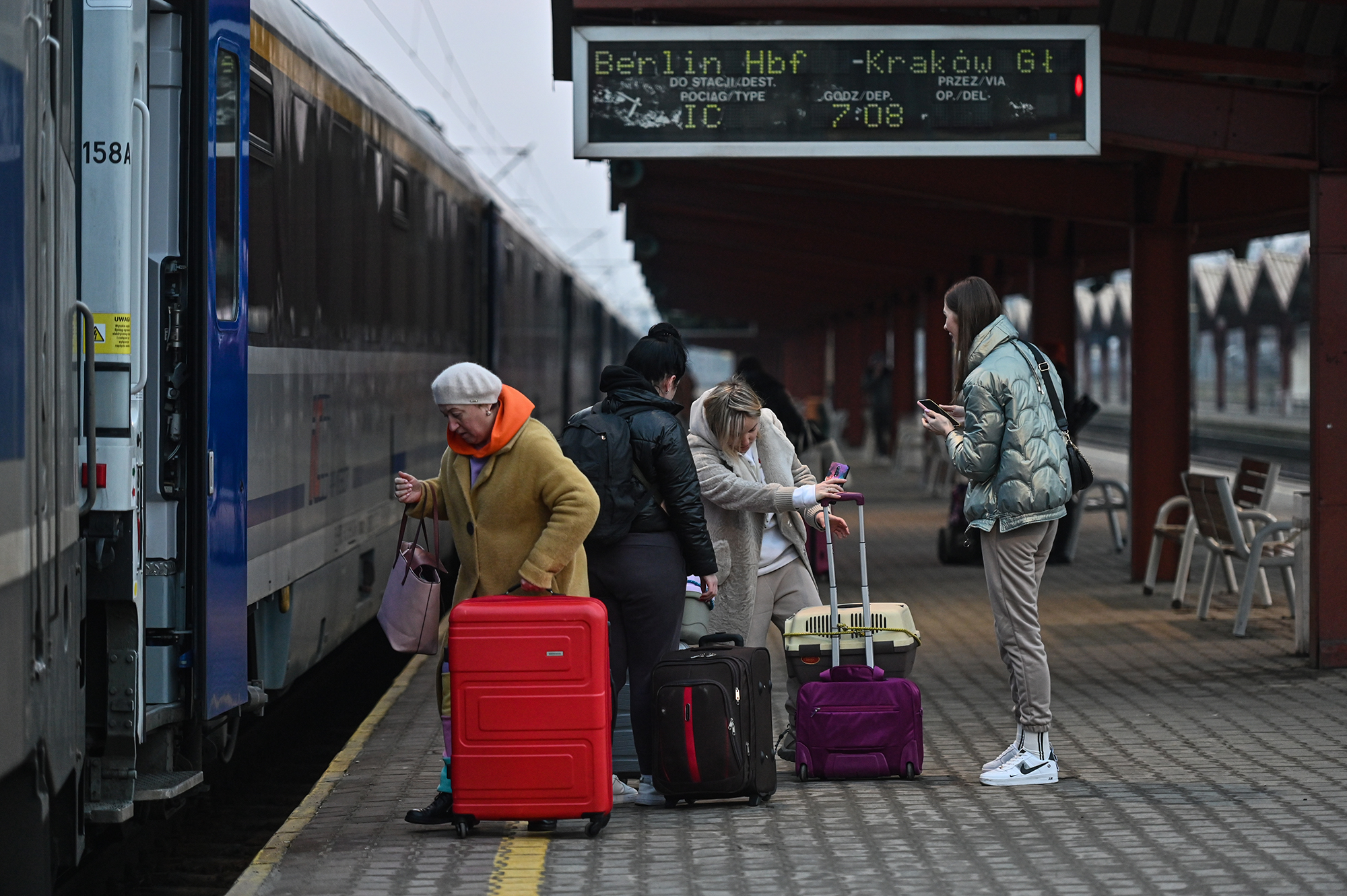 Уже не волна. Где украинцы больше всего просили убежище с начала 2023 года