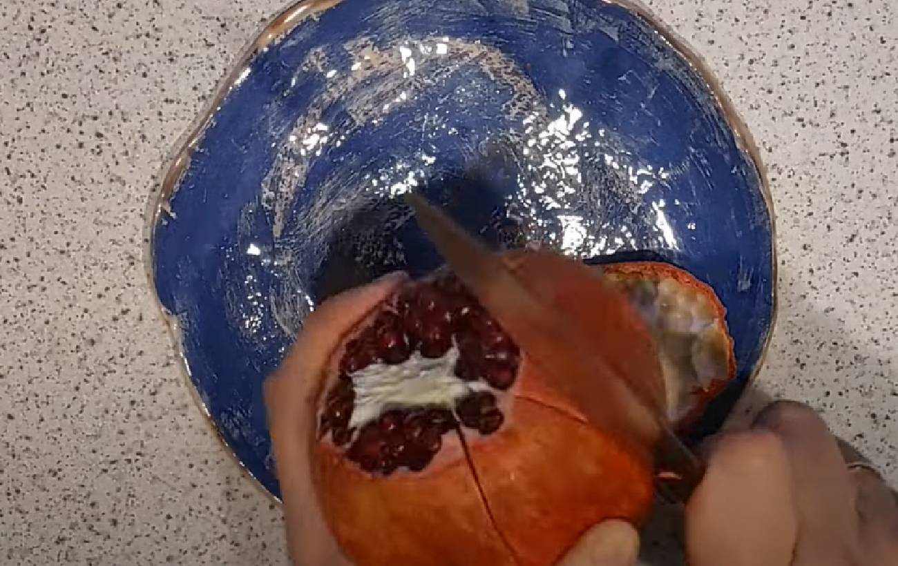 Швидко і чисто: три дієві способи очистити гранат без зусиль