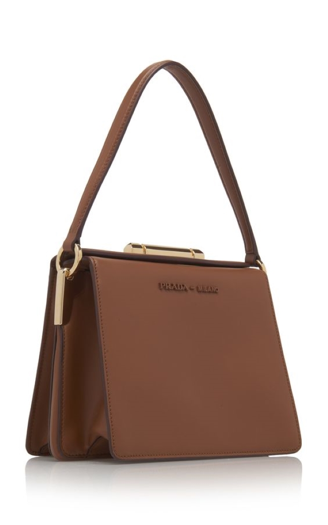 How to choose trendiest bag for spring in 2024