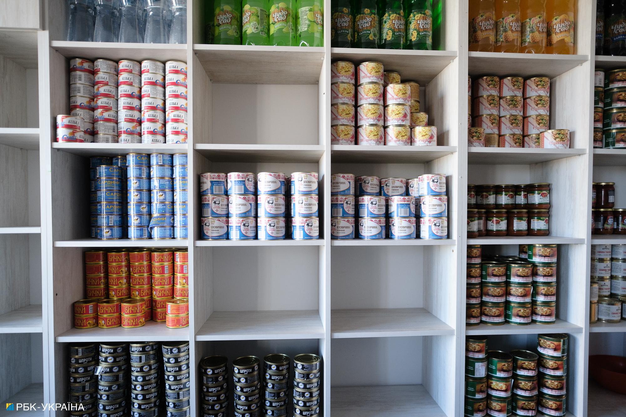 &quot;Я пішов воювати заради паспорта&quot;. Репортаж із табору російських полонених в Україні