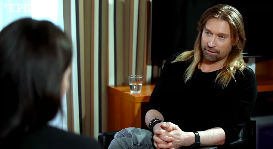 Винник достаточно заработал для жизни в Европе и не вернется в Украину, - продюсер