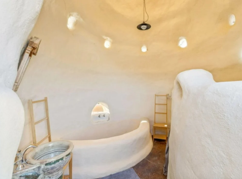 Дивіться, як виглядає "місячний" будинок, який створили за космічним проєктом (фото)