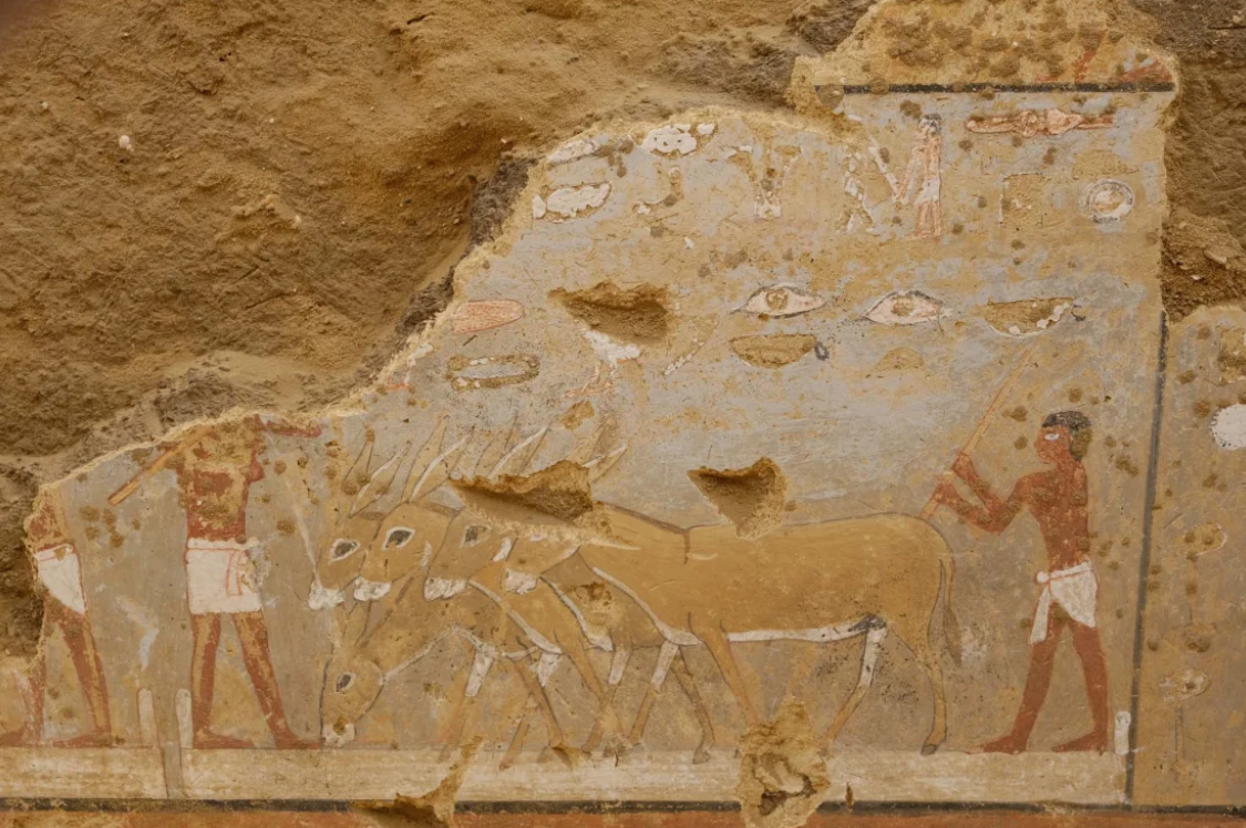 Археологи у піраміді знайшли рідкісні фрески, яким понад 4 тисячі років: фото