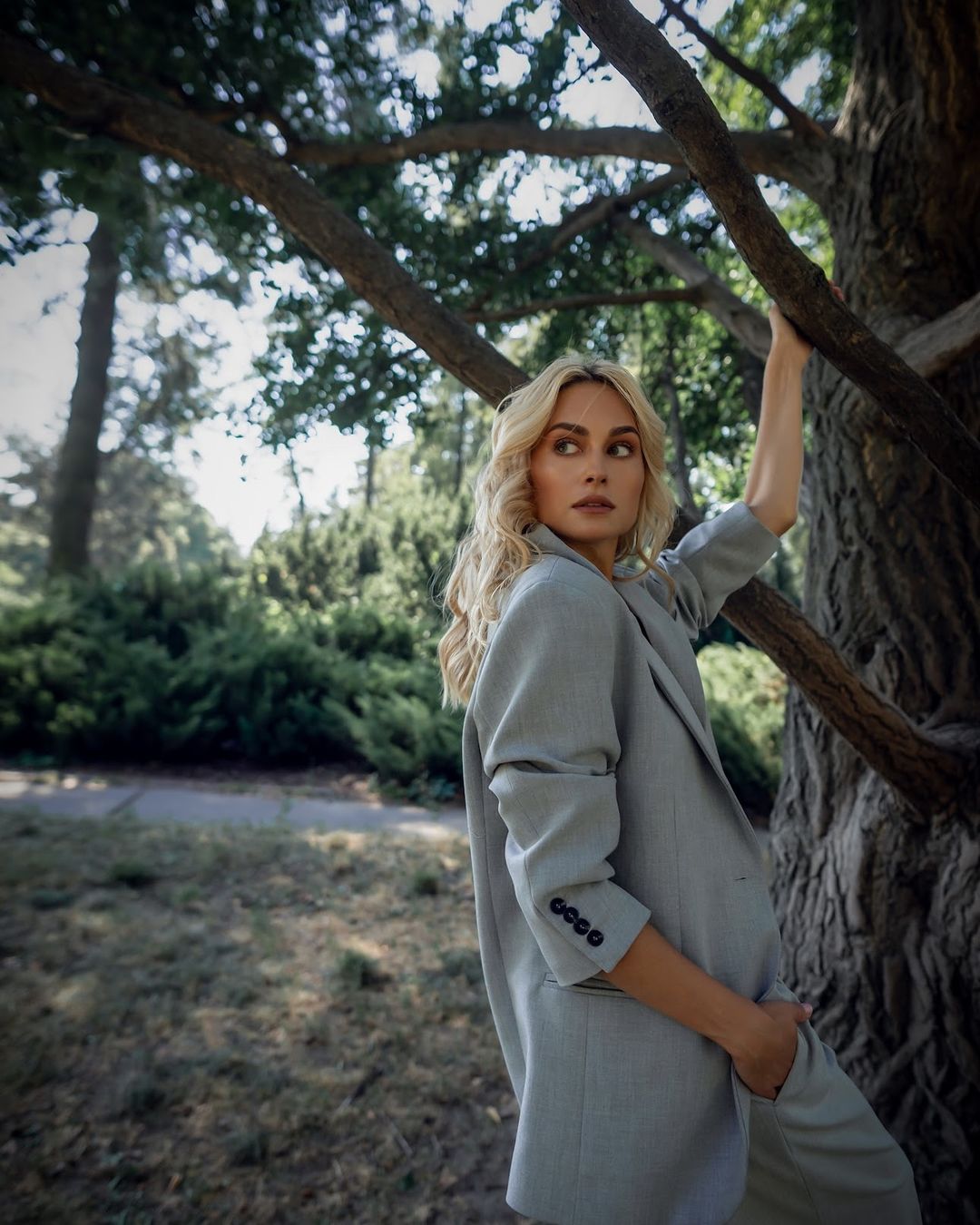 Просто вау! Зірка серіалу "Жіночий лікар" підкорила звабливим образом (фото)