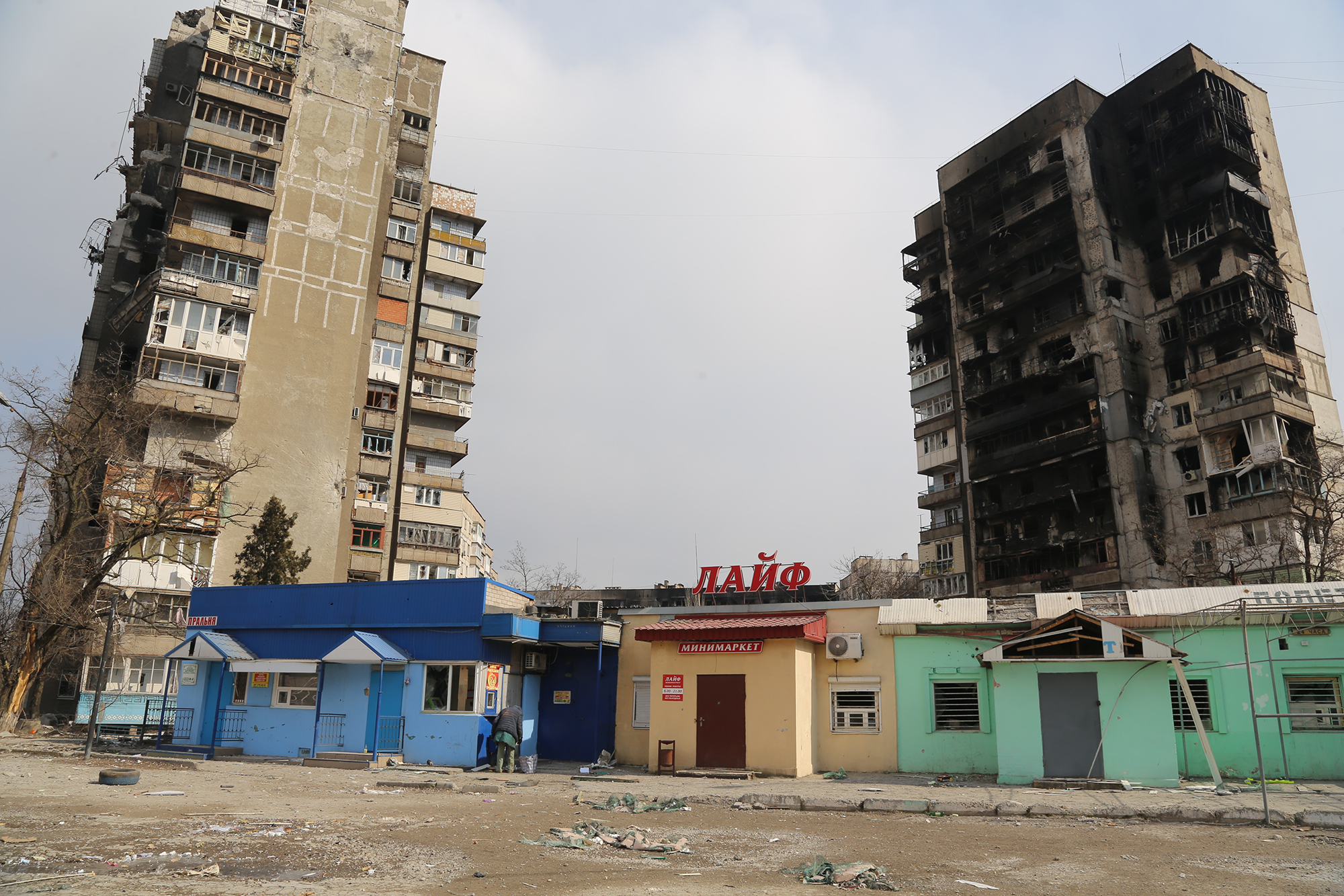 &quot;Кожна вулиця просякнута болем і жахом&quot;. Головне з розслідування HRW про Маріуполь та провину Путіна