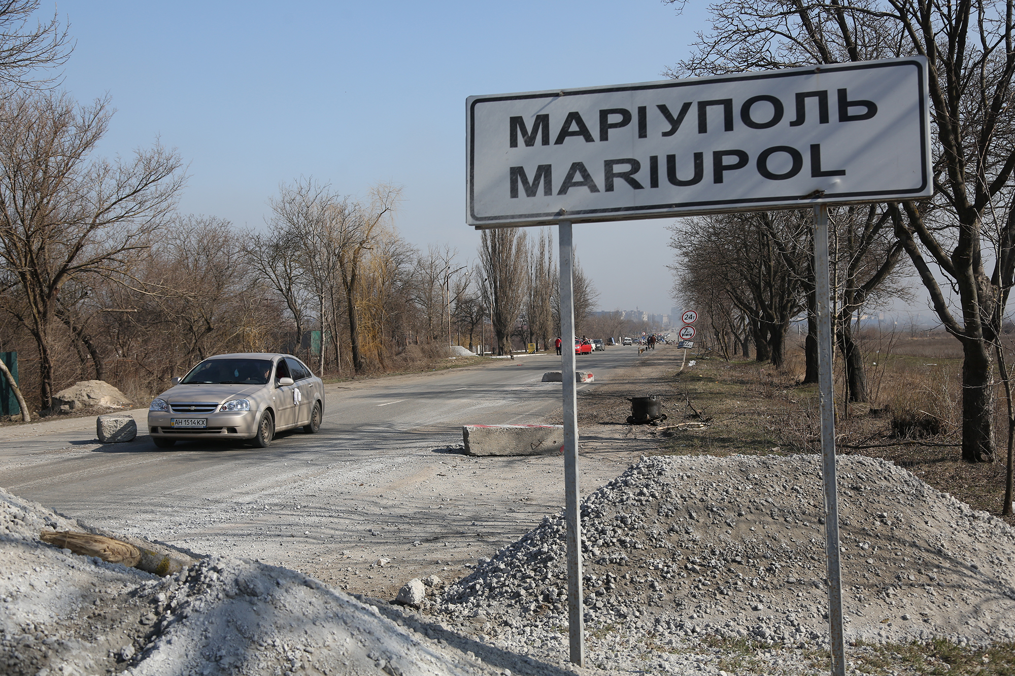 Маріуполь у перші дні вторгнення РФ. Як місто зустріло велику війну та чинило супротив ворогу