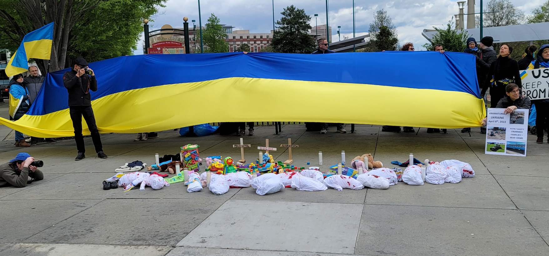 Марш Матерів у країнах Європи та Америки (фоторепортаж)