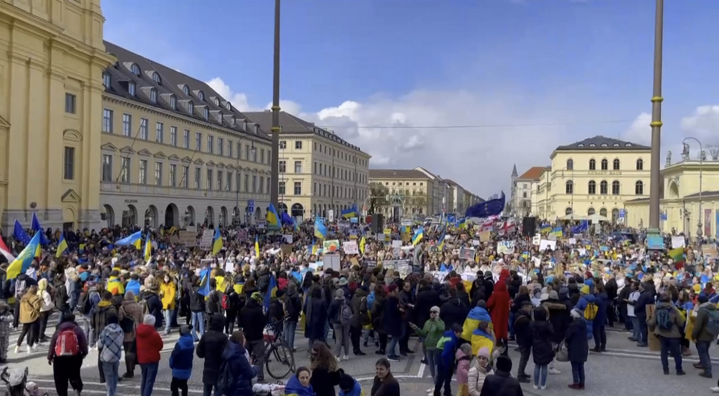 Марш Матерів у країнах Європи та Америки (фоторепортаж)