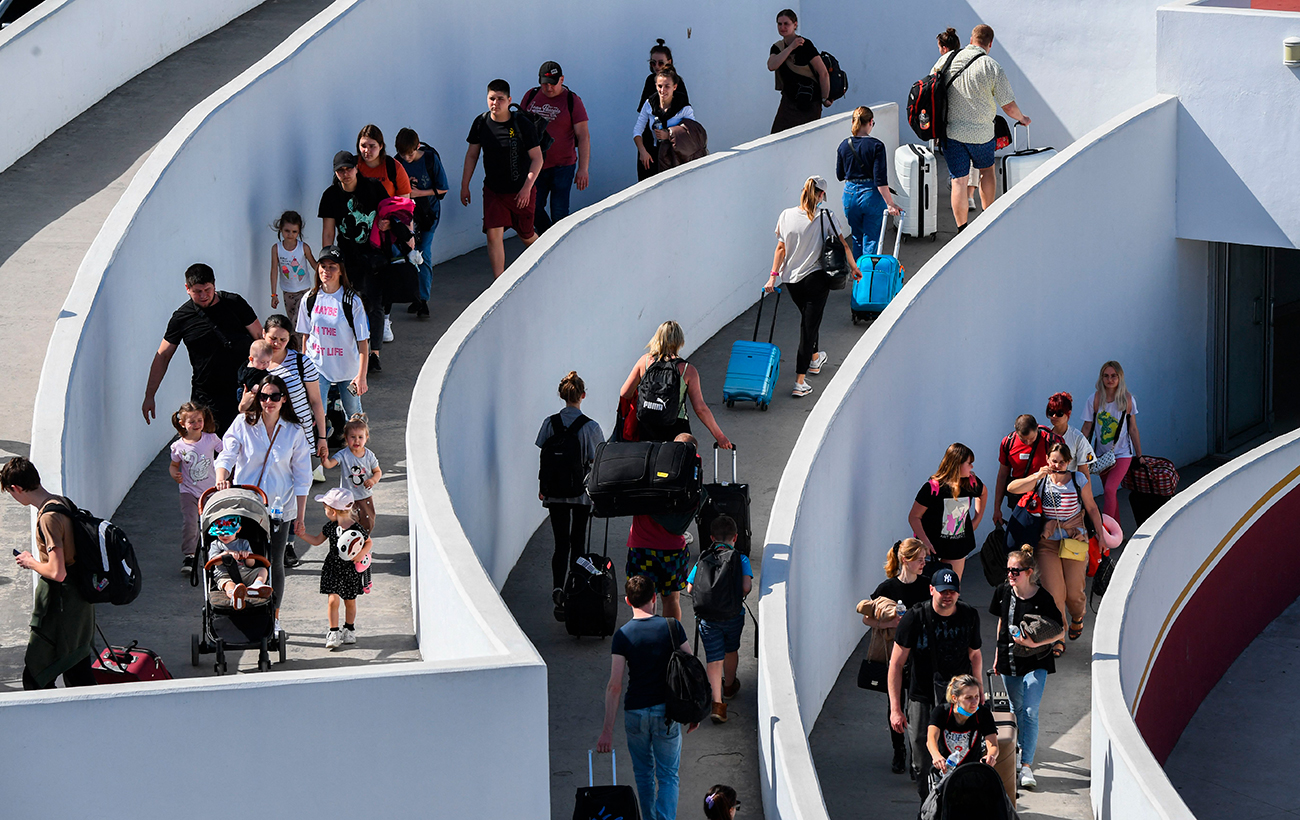 Стати спонсорами українських біженців хочуть вже понад 45 тисяч американців