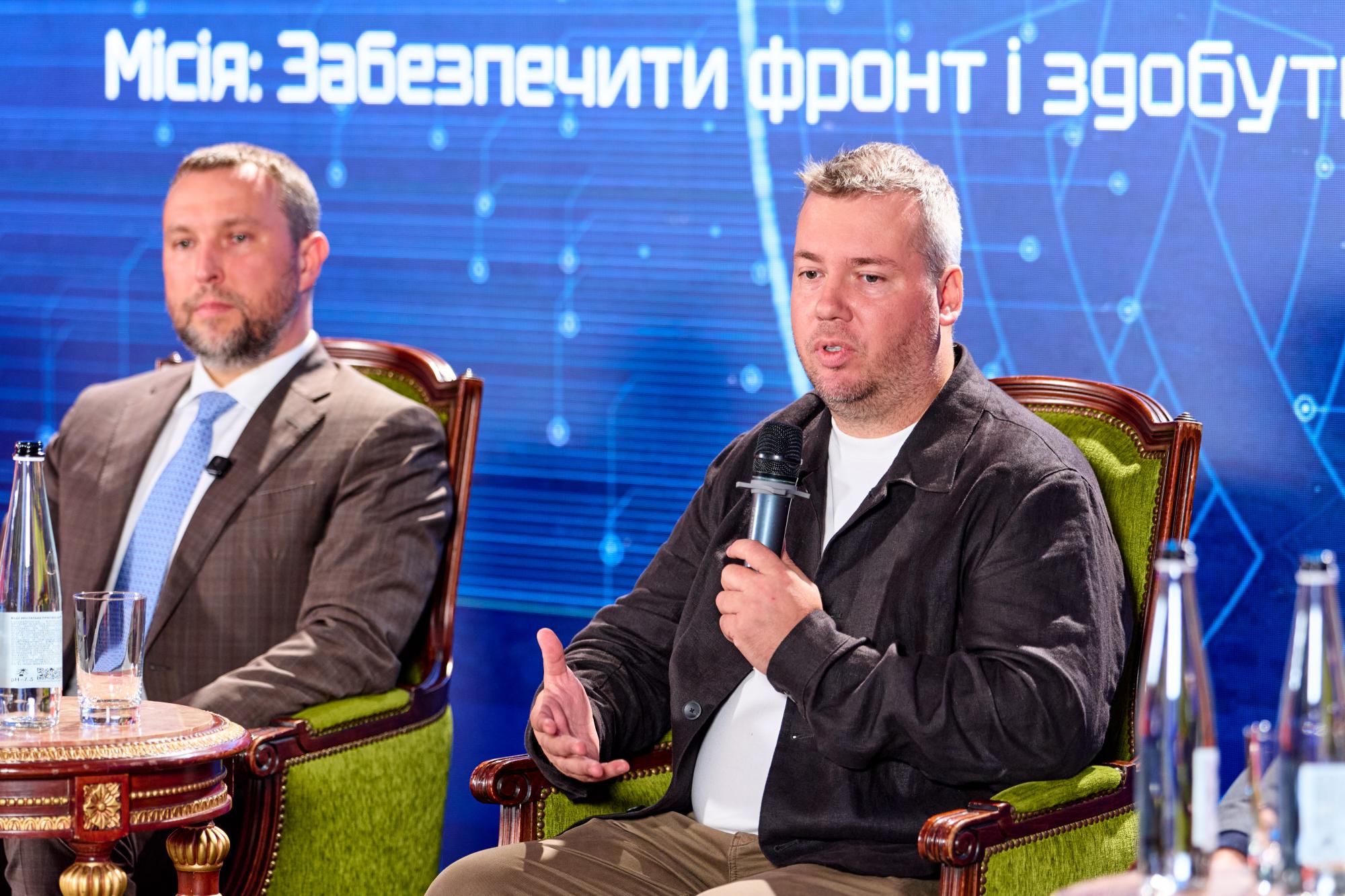 Технологии, люди и экспорт оружия: о чем говорили на форуме "Оборона 2027" в Киеве