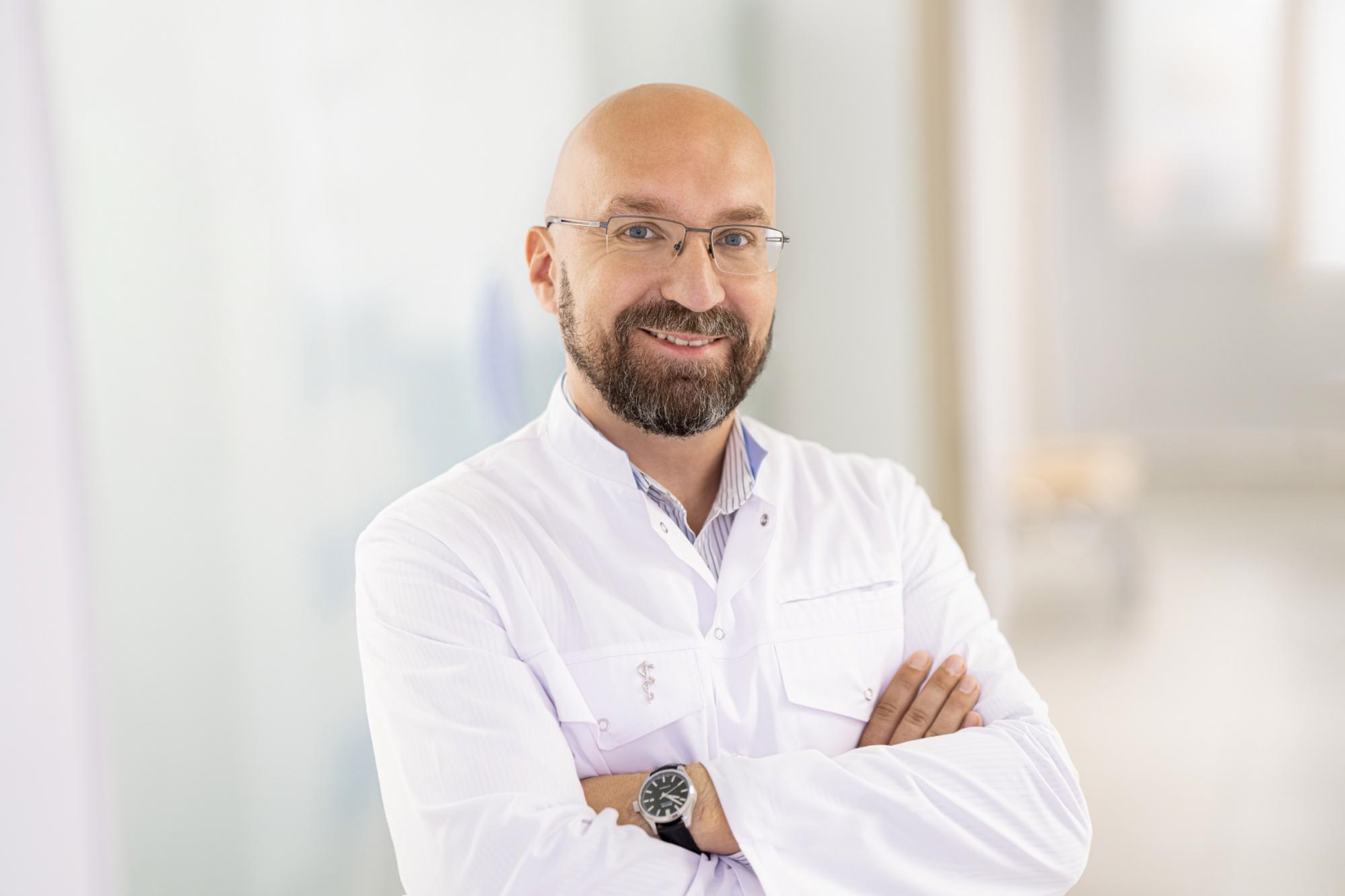 Кому нельзя бегать и какой спорт может навредить: ортопед рассказал о "нездоровых" тренировках