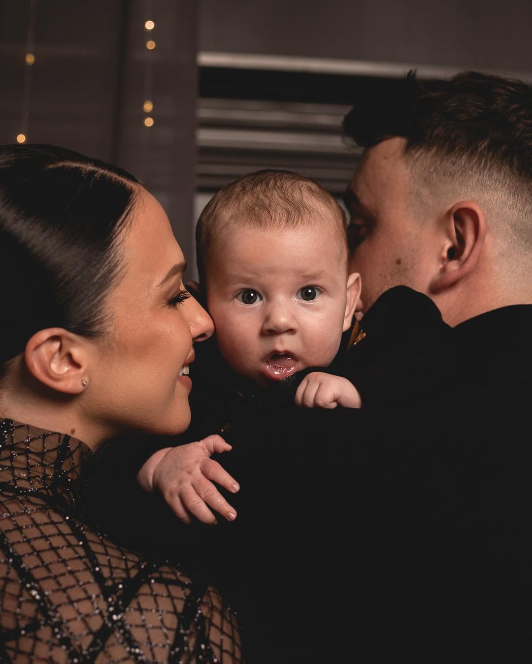 &quot;Найсолодша дитина у світі&quot;. Ivan NAVI вперше показав обличчя 4-місячного сина (фото)