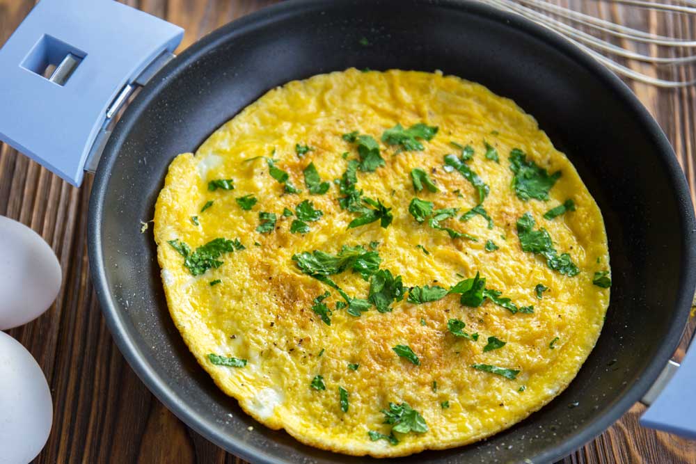 Клопотенко дав рецепт справжнього омлету: молоко додавати туди не потрібно!