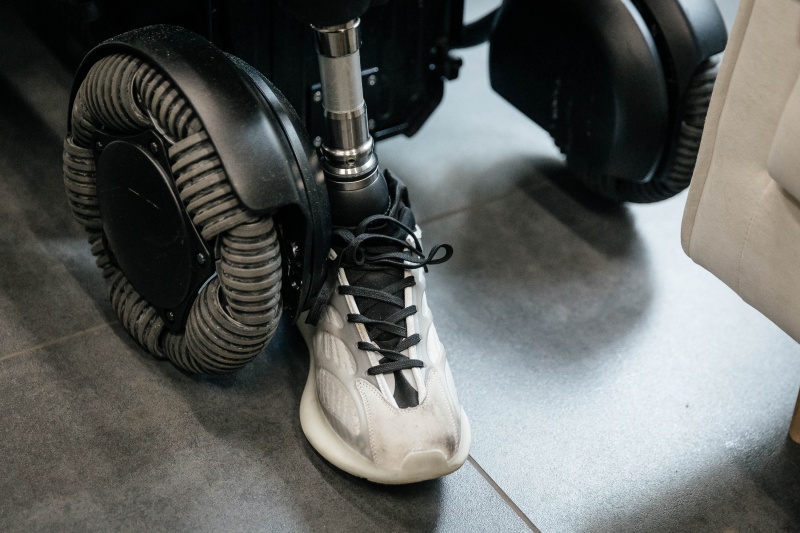 "Навіть після найважчого можна мріяти". Історія нацгвардійця, який переніс 25 операцій