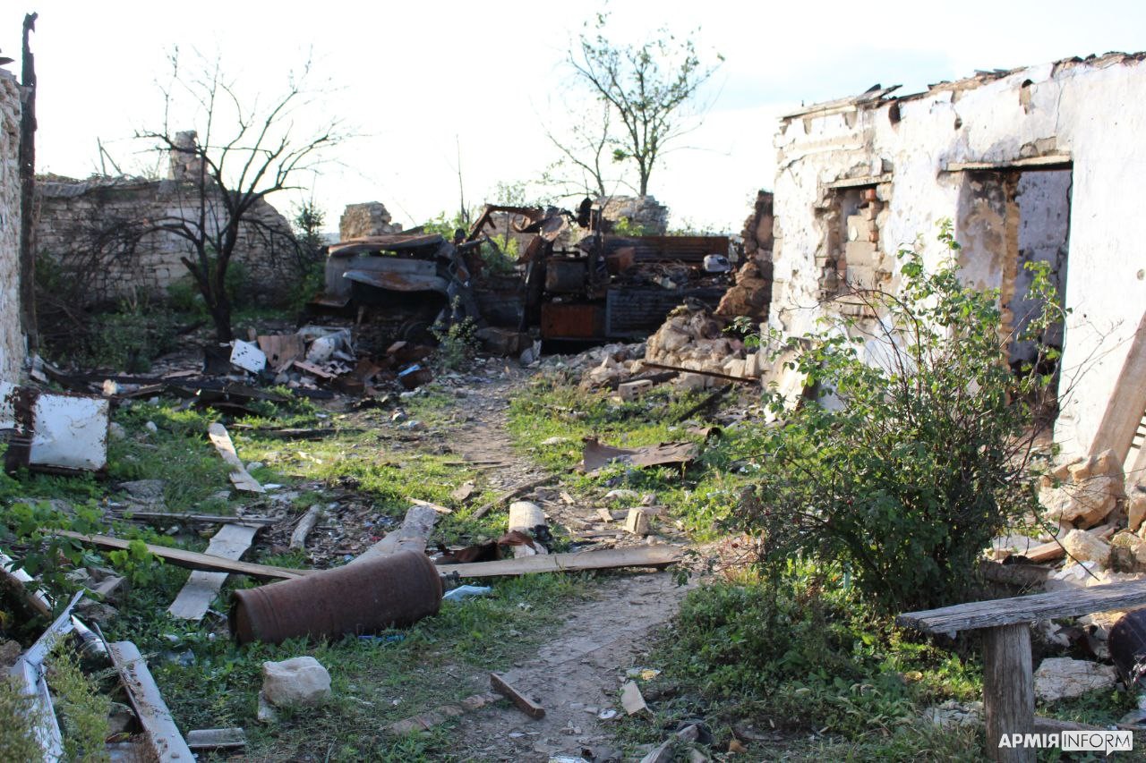 Россияне &quot;превратили&quot; село Архангельское под Херсоном в настоящий Архангельск: сравните эти фото