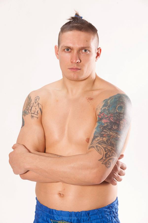 Ледь дотягував до &quot;сотки&quot;. Як виглядав Олександр Усик 10 років тому (фото)