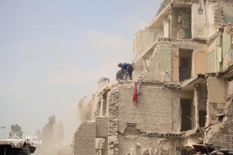Search operation completed at destroyed high-rise in Kyiv, death toll confirmed
