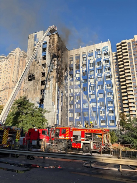 Double strike: Rescuers show aftermath of Russian attack on central Odesa