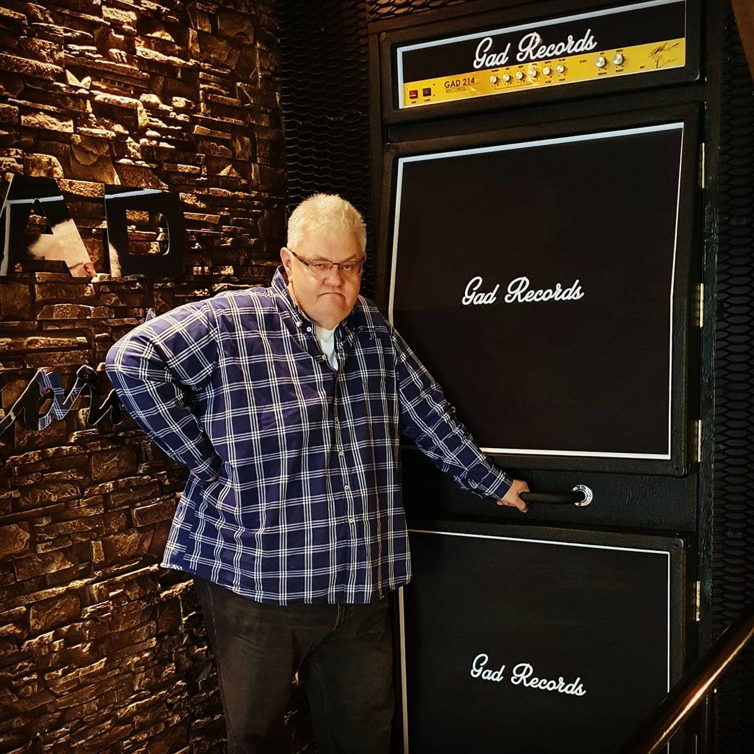 Куди зникли Сергій Сивохо, Оля Фреймут та інші українські зіркі, які не сходили з екранів у 2000-і