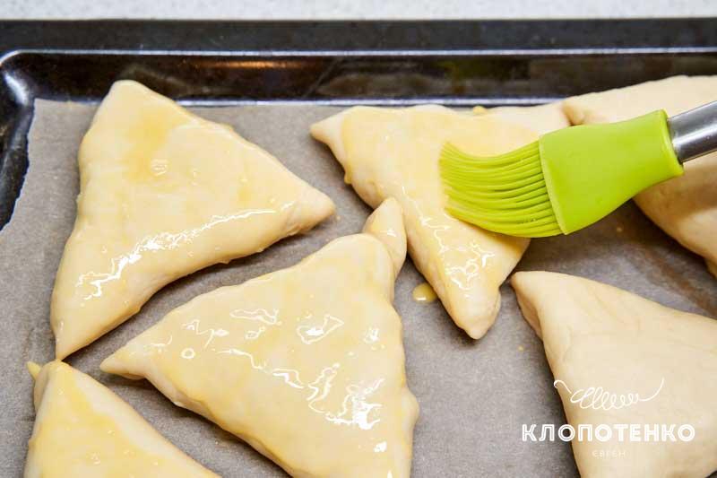 Ідеальні пиріжки з м'ясом: Клопотенко поділився простим рецептом