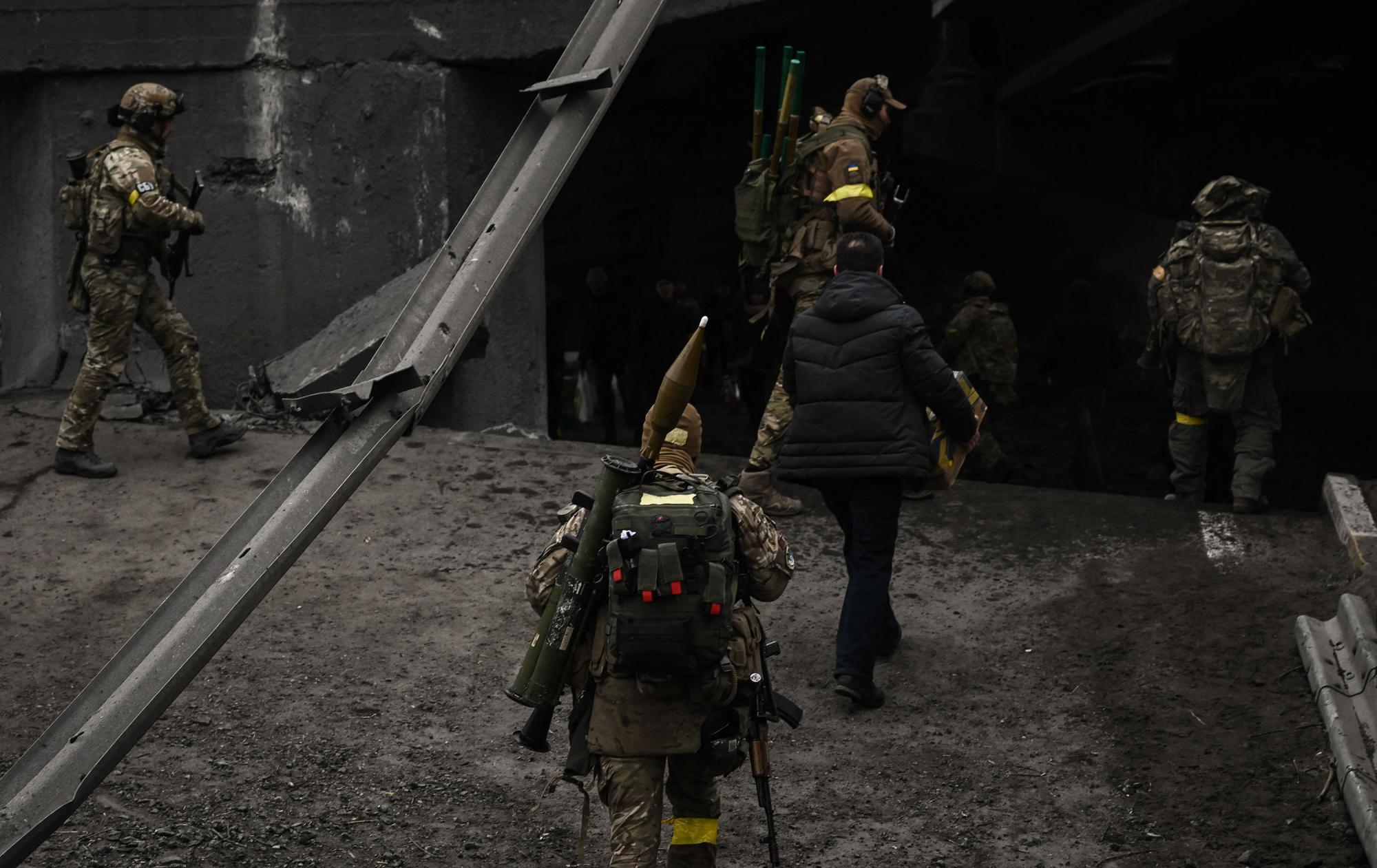 Українським захисникам вдалося провести евакуацію з Ірпеня. Як це було