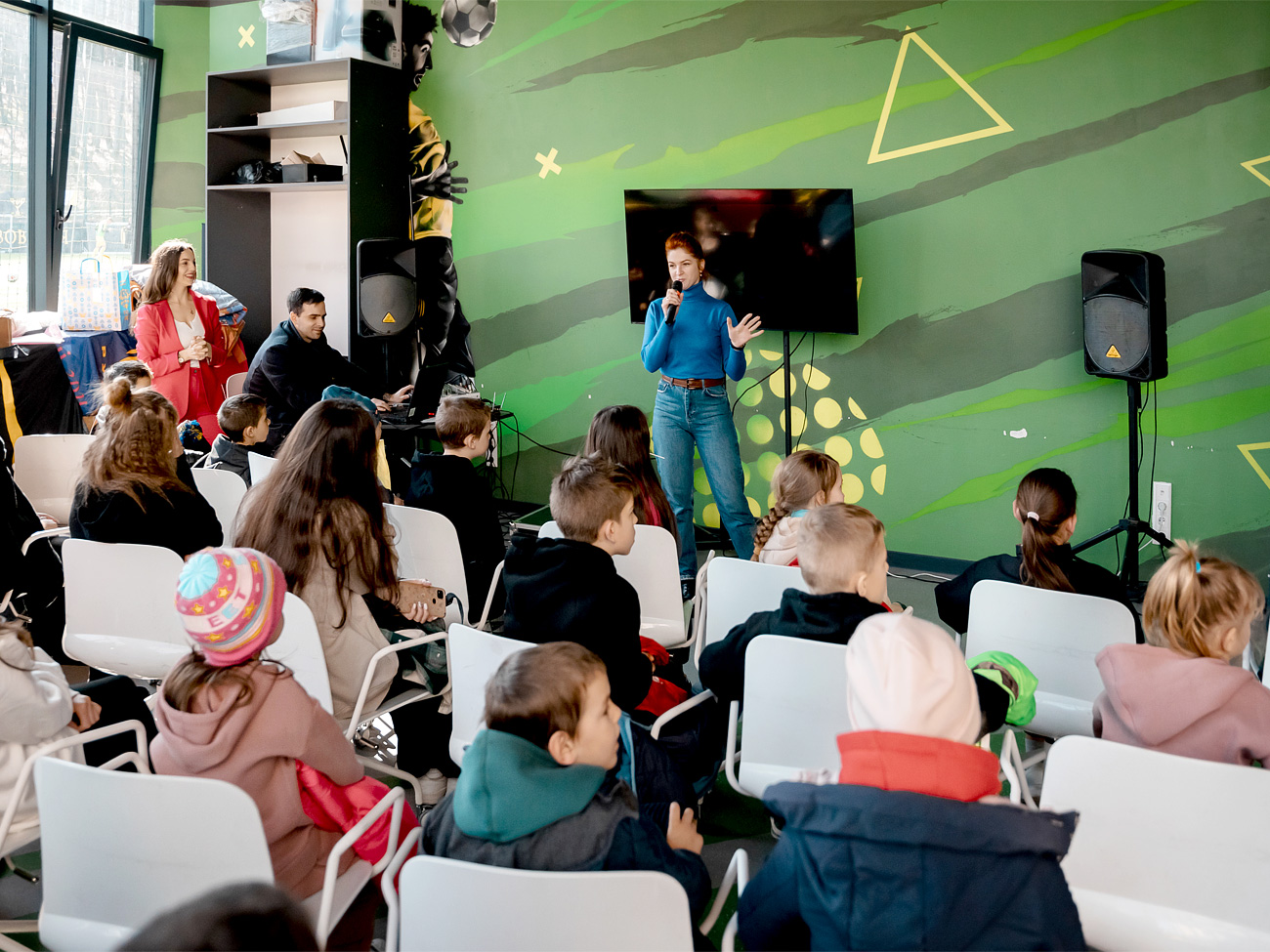 Григорій Козловський та ФК "Рух" влаштували дітям-сиротам свято