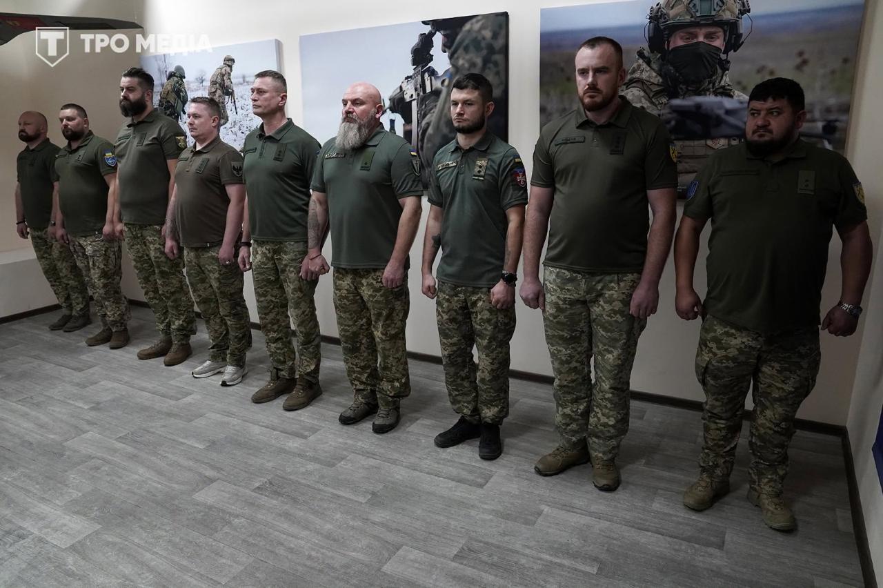 В ТрО готовят кадровый резерв командиров бригад: девять офицеров завершили обучение