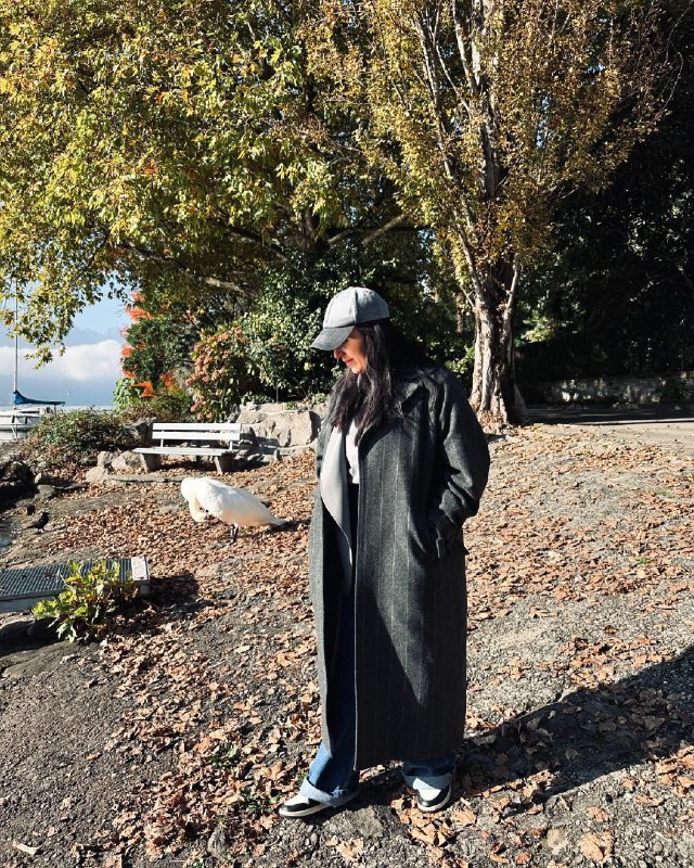 Зірки в захваті від цих фасонів курток та пальто: 6 найбільших трендів осені 2024 року