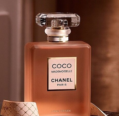 Топ-10 чуттєвих ароматів, які підкреслять вашу індивідуальність цієї осені