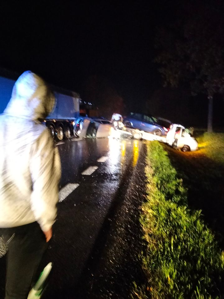 В Польше столкнулись автобус, минибус, эвакуатор и фура. Все водители - украинцы (фото)