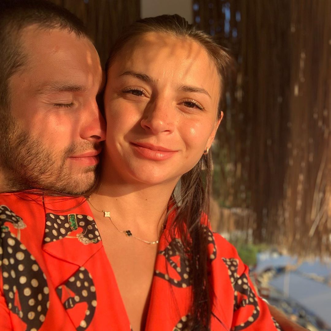 "Любовь по расписанию". Илона Гвоздева рассказала, как ее муж отреагировал на пластику груди