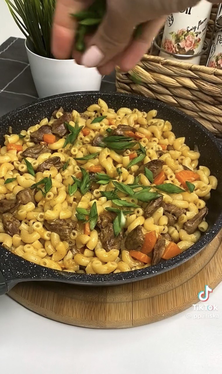 Як приготувати макаронами з курячими сердечками: рецепт смачної і бюджетної вечері
