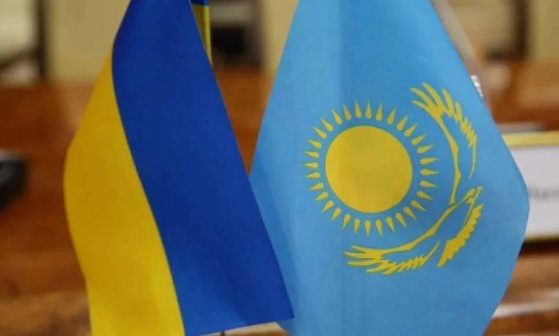 Кто еще, кроме нас? У каких стран тоже сине-желтые флаги и что они означают