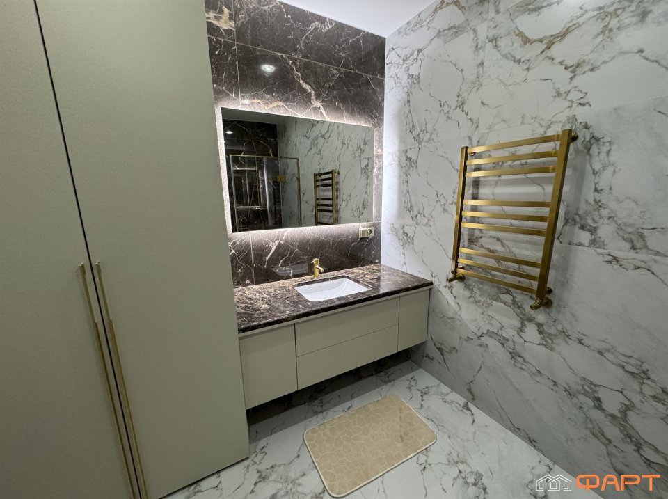 Більше 2000 доларів на місяць: що особливого у найдорожчих квартирах для оренди в Ужгороді