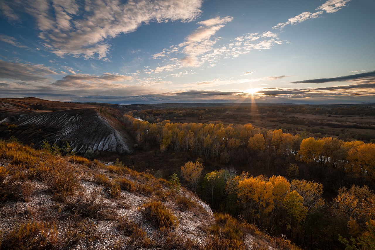 Из туризма – на фронт. Истории добровольцев, вставших на защиту государства в первые дни войны